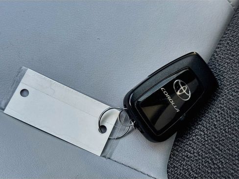 Used 2019 Toyota Corolla XSE FWD image 33