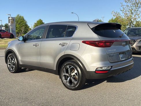 Used 2022 Kia Sportage LX FWD image 3
