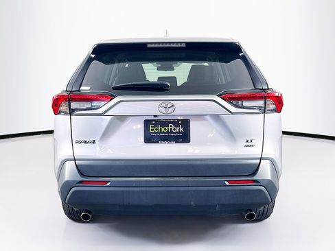 Used 2025 Toyota RAV4 LE image 7
