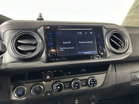 Used 2017 Toyota Tacoma TRD Off-Road w/ Tow Package (A/T) image 28