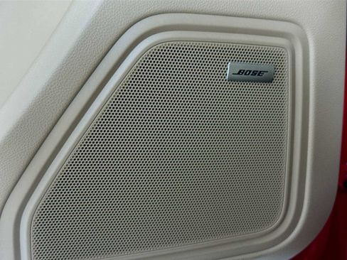 New 2026 Porsche Macan image 12