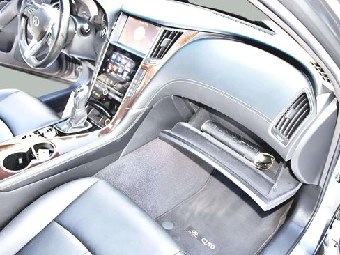 Used 2019 INFINITI Q50 Luxe RWD image 24