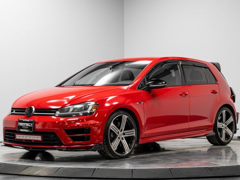 Used 2016 Volkswagen Golf R 4-Door image 2