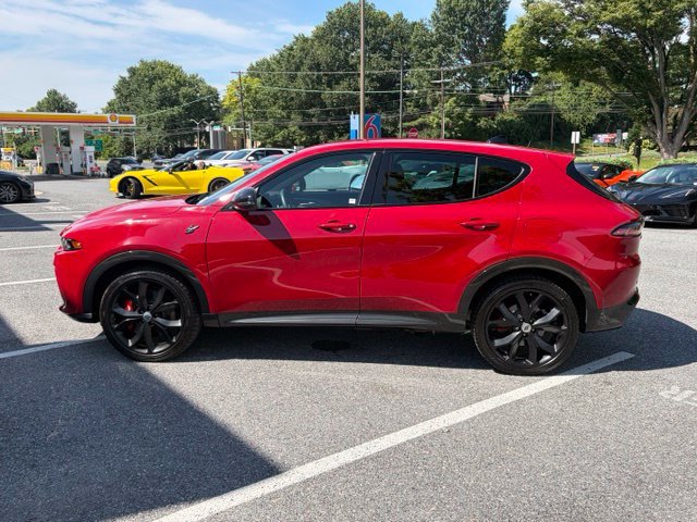 Used 2024 Dodge Hornet R/T AWD/4WD image 2