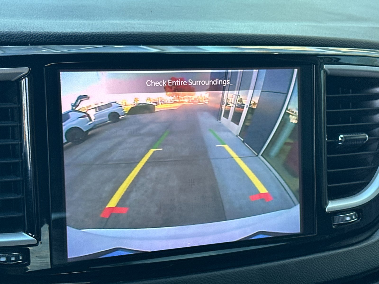 Used 2022 Chrysler Pacifica Touring-L FWD image 19