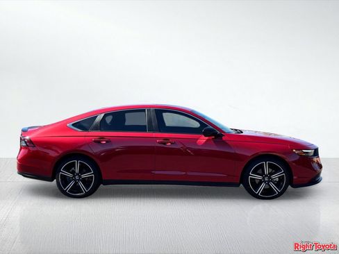 Used 2024 Honda Accord Sport image 7