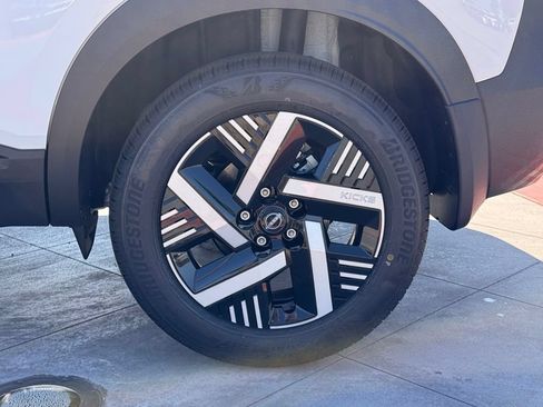 New 2026 Nissan Kicks SV FWD image 10