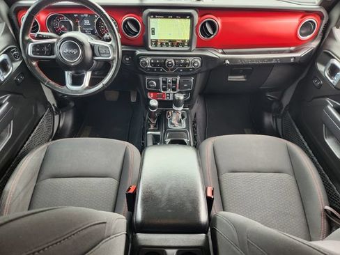 Used 2022 Jeep Wrangler Unlimited Rubicon w/ Cold Weather Group AWD/4WD image 26