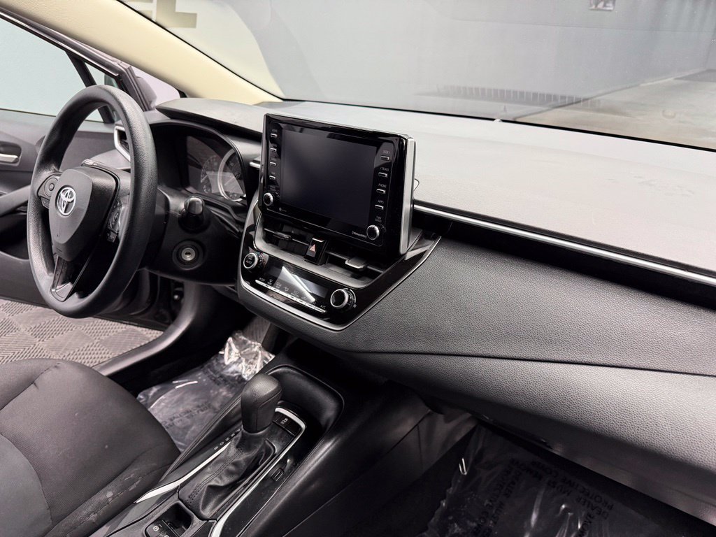 Used 2021 Toyota Corolla LE w/ Carpet Mat Package (TMS) FWD image 48