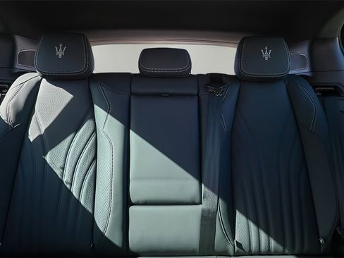 New 2025 Maserati Grecale Modena image 19