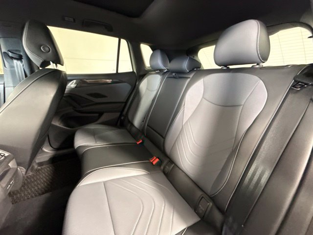 Used 2025 Volkswagen Tiguan SE R-Line AWD/4WD image 26