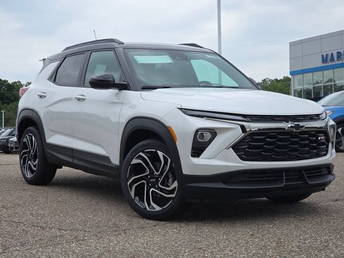 New 2026 Chevrolet TrailBlazer RS w/ Convenience Package AWD/4WD image 2