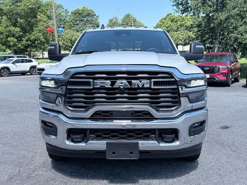 Used 2025 RAM 3500 Tradesman AWD/4WD image 3