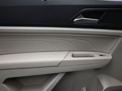 Used 2022 Volkswagen Atlas SE image 12