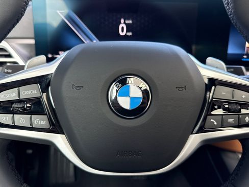 Used 2025 BMW 430i Coupe w/ Convenience Package image 27