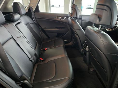 Used 2023 Kia Sportage EX FWD image 39