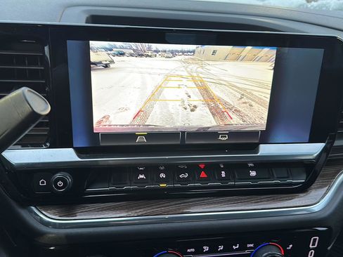 Used 2023 Chevrolet Silverado 1500 LT image 33