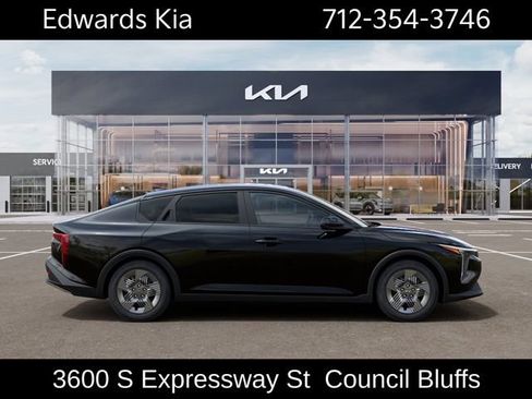 New 2026 Kia K4 FWD image 8