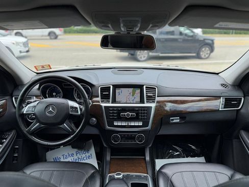 Used 2013 Mercedes-Benz GL 450 4MATIC image 26