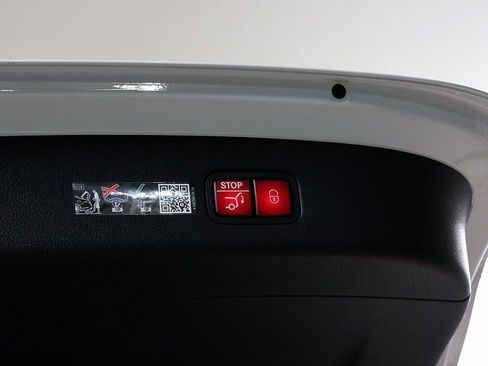 Certified 2026 Mercedes-Benz GLC 300 4MATIC image 28