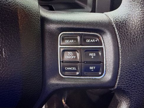 Used 2017 RAM 1500 Classic SLT AWD/4WD image 15