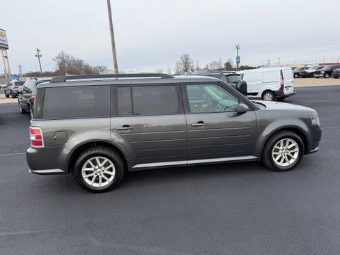 Used 2015 Ford Flex SE image 8