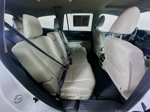 Used 2021 Honda Pilot EX-L image 11