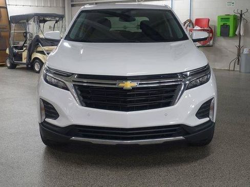 Used 2024 Chevrolet Equinox LT w/ LPO, Floor Liner Package FWD image 2