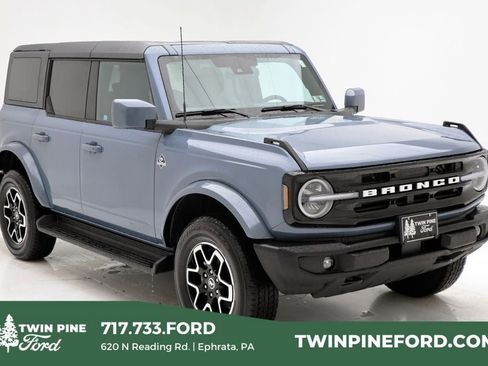 Used 2025 Ford Bronco Outer Banks image 1