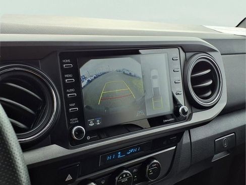 Used 2023 Toyota Tacoma TRD Sport w/ Advanced Technology Package image 5