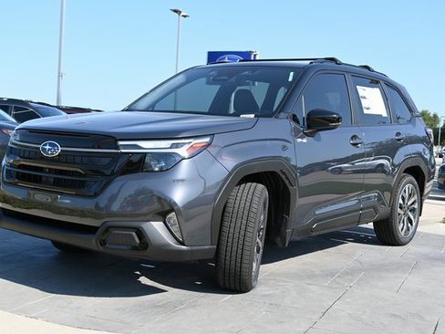 New 2025 Subaru Forester Touring image 7