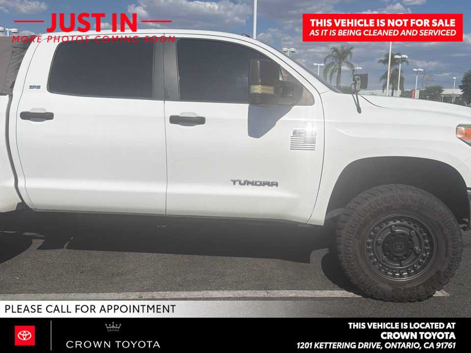 Used 2016 Toyota Tundra SR5 w/ TRD Off Road Package AWD/4WD image 3