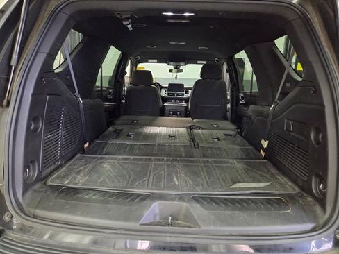Used 2022 Chevrolet Tahoe LS RWD image 10