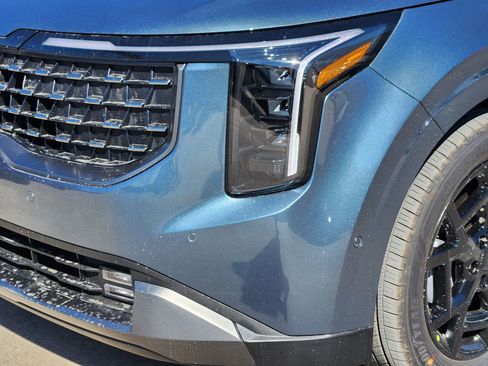 New 2026 Kia Carnival SX image 6