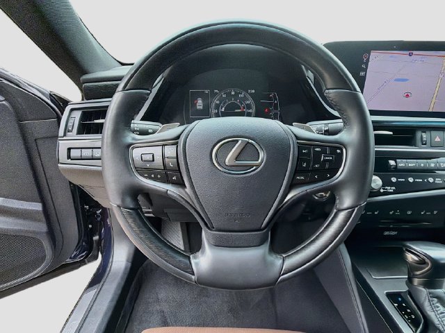 Used 2022 Lexus ES 350 Ultra Luxury w/ Accessory Package 2 FWD image 37