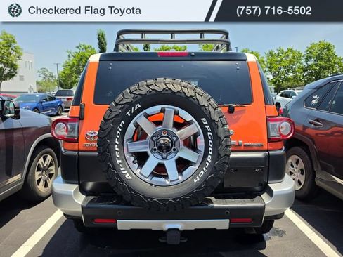 Used 2014 Toyota FJ Cruiser 4WD w/ Upgrade Package image 5