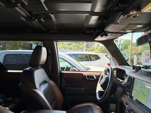 Used 2024 Ford Bronco Outer Banks AWD/4WD image 12