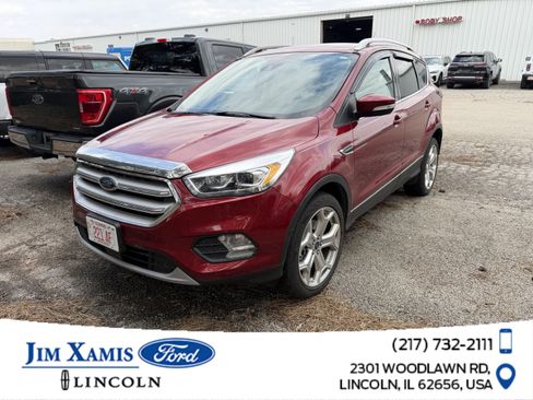 Used 2019 Ford Escape Titanium image 1