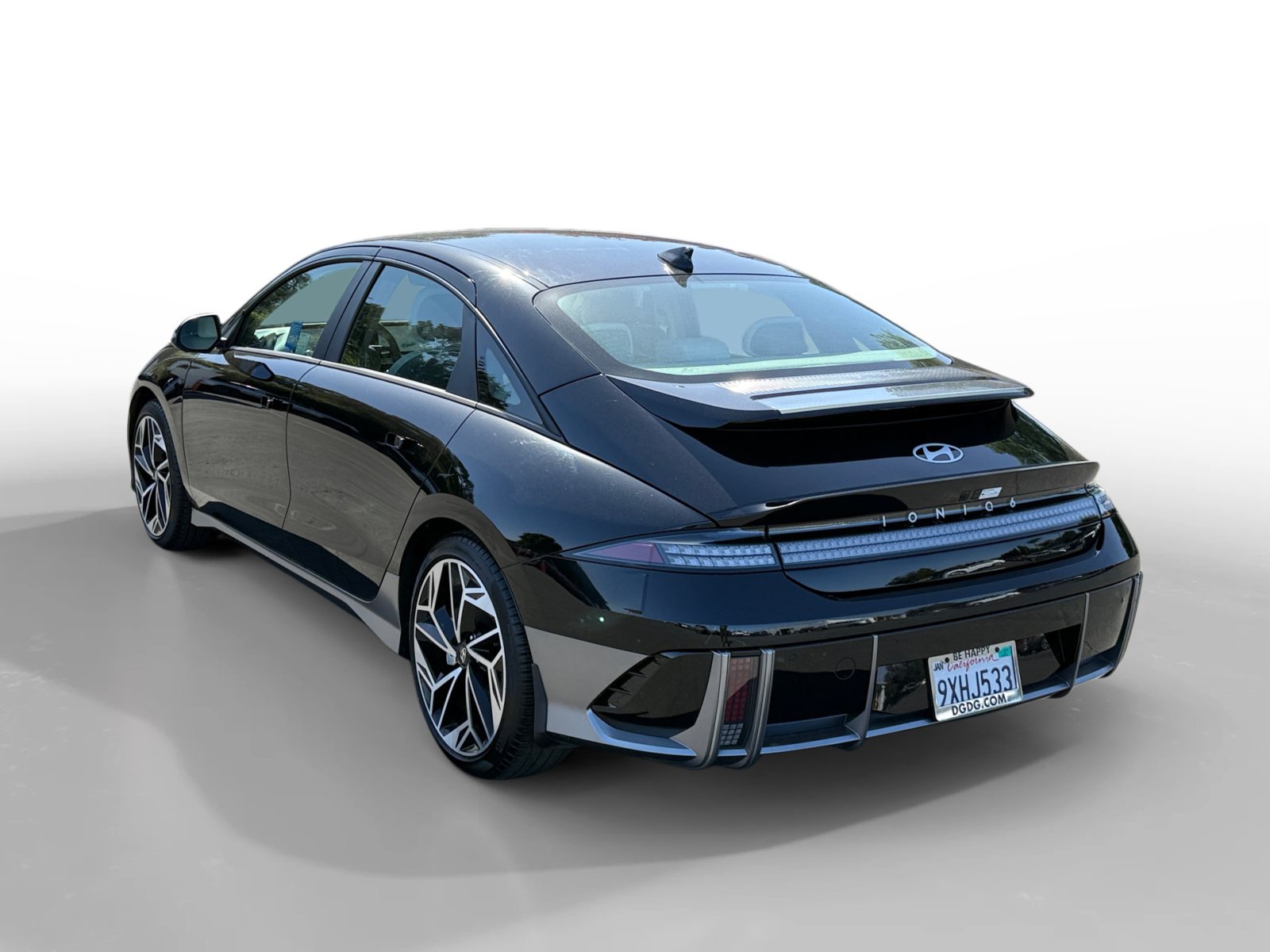 Used 2025 Hyundai Ioniq 6 SEL RWD image 3
