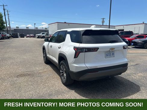 Used 2025 Chevrolet Equinox LT FWD image 5