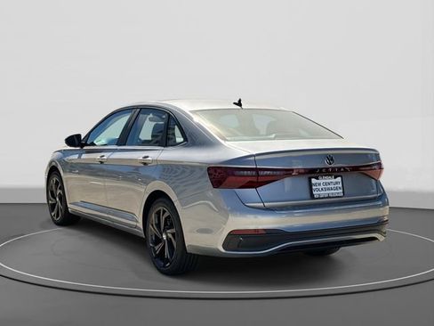 New 2026 Volkswagen Jetta SE image 3