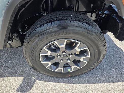 New 2026 Jeep Gladiator Sport image 18