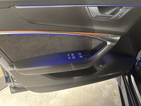 Used 2021 Audi RS 6 image 25