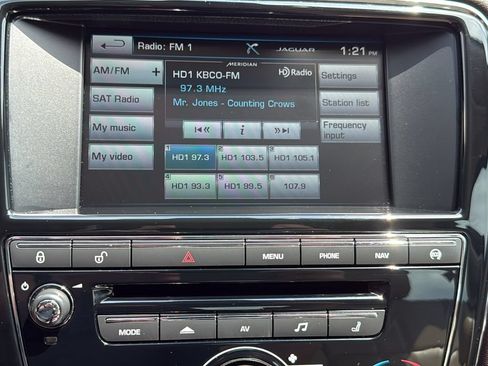 Used 2015 Jaguar XJ AWD image 22