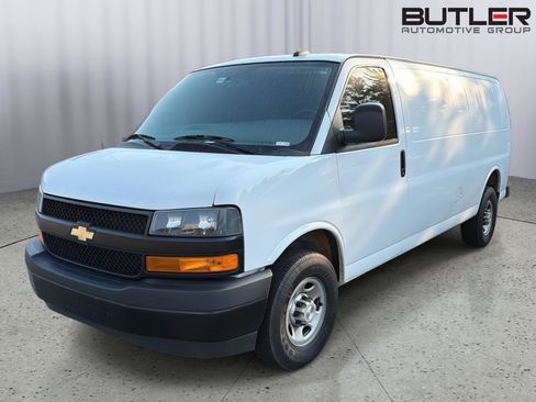 Used 2023 Chevrolet Express 2500 Extended w/ Driver Convenience Package RWD image 2