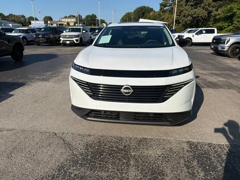 Used 2025 Nissan Murano SL AWD/4WD image 9
