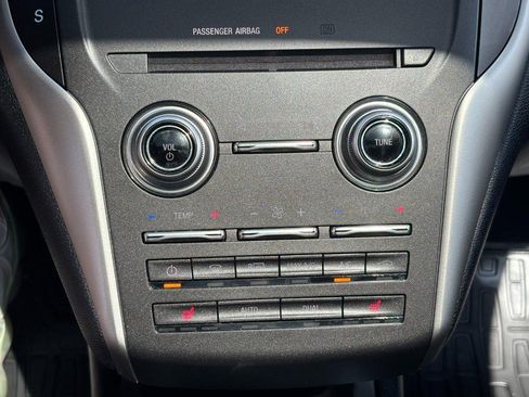Used 2015 Lincoln MKC FWD w/ Equipment Group 101A Select image 22