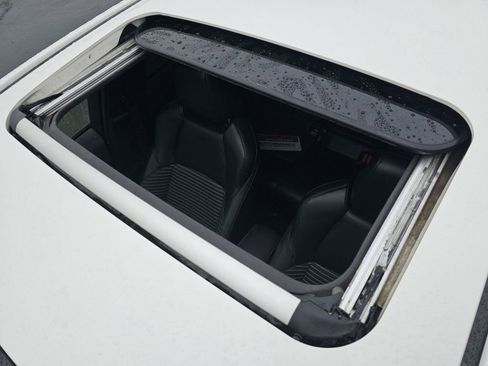 Used 2020 Toyota Corolla XSE image 26