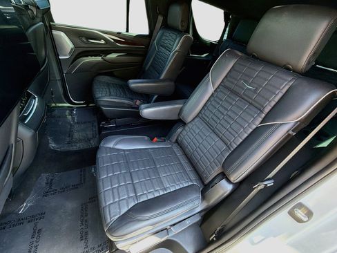 Used 2022 Cadillac Escalade Sport Platinum AWD/4WD image 26