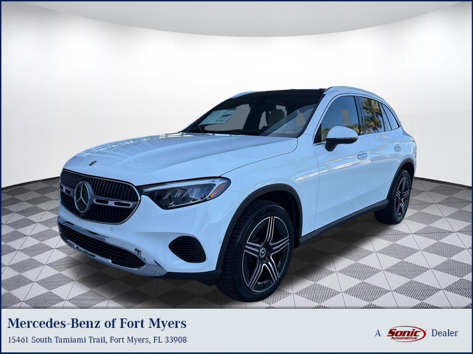 Used 2027 Mercedes-Benz GLC 300 image 1